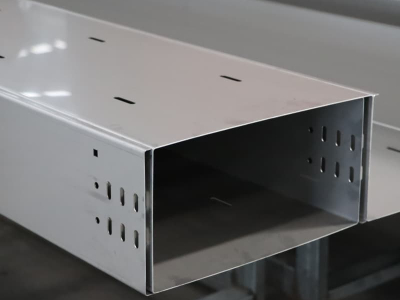 Tray trunking cable tray